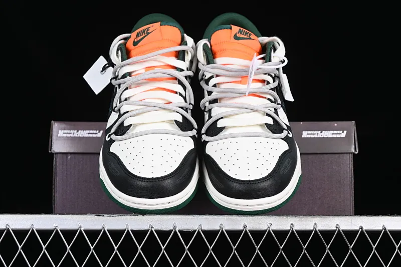All Categories Nk SB Dunk Series Nk SB Dunk Low Low-top sneakers CS version Nk Dunk Low "Miami Hurricanes" Space Exploration Star Trek Customized version of deconstructed straps retro distressed low-top sneakers DD1391-300